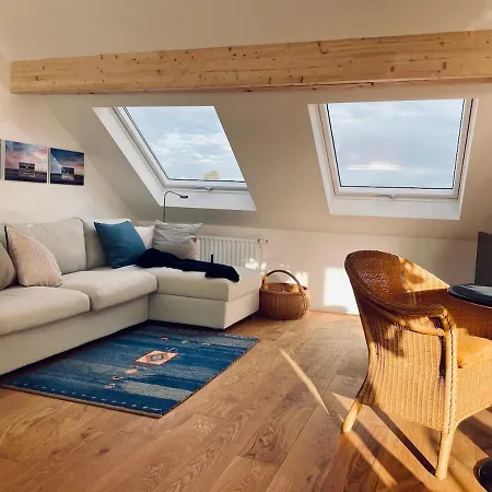 Lichtdurchflutetes Mit Dachterasse Zwischen Koeln Und Duesseldorf Appartement *