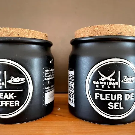 Lichtdurchflutetes Mit Dachterasse Zwischen Koeln Und Duesseldorf Appartement