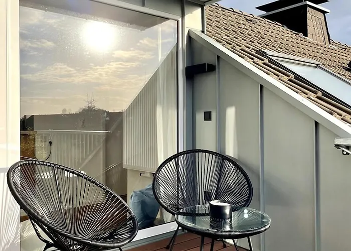 Lichtdurchflutetes Mit Dachterasse Zwischen Koeln Und Duesseldorf