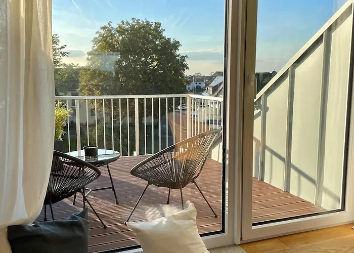 Lichtdurchflutetes Mit Dachterasse Zwischen Koeln Und Duesseldorf