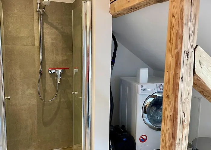 Lichtdurchflutetes Mit Dachterasse Zwischen Koeln Und Duesseldorf * Dormagen